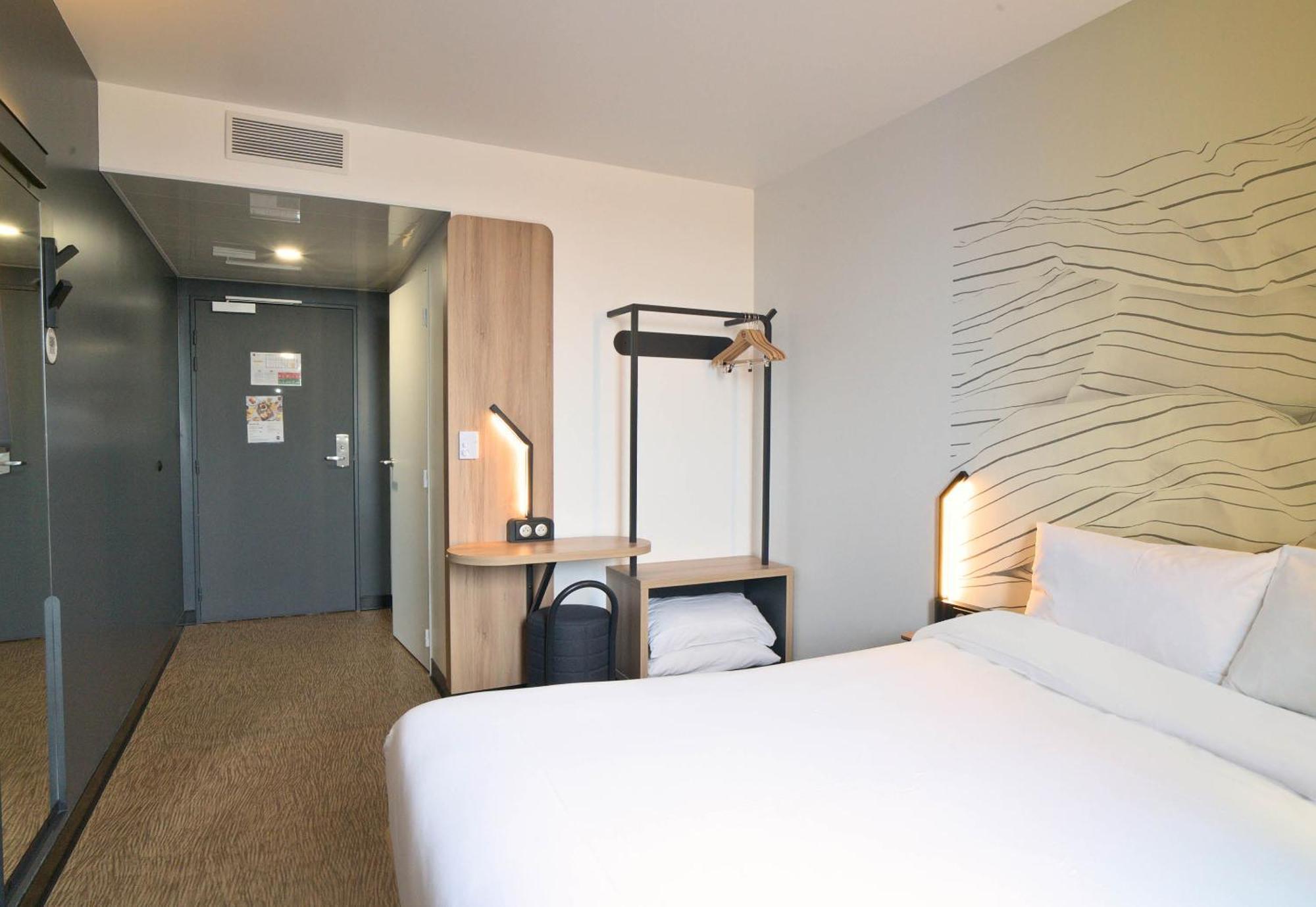 B&B Hotel Dreux Nord Extérieur photo